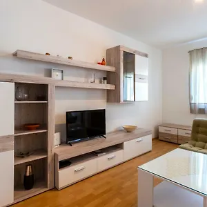 Apartman Anna With Free Private Parking, Pula